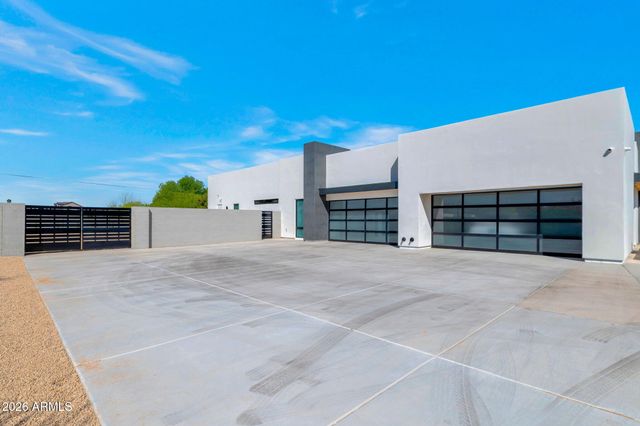 10420 N 64TH Place, Paradise Valley, AZ 85253