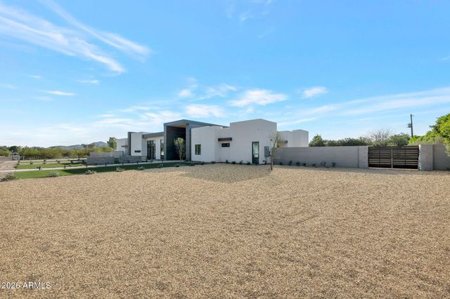 10420 N 64TH Place, Paradise Valley, AZ 85253