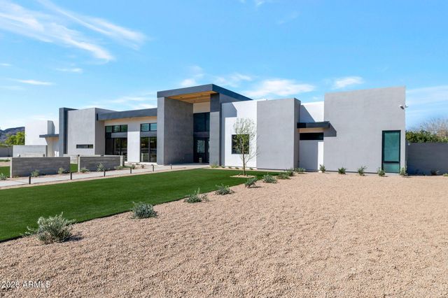 10420 N 64TH Place, Paradise Valley, AZ 85253