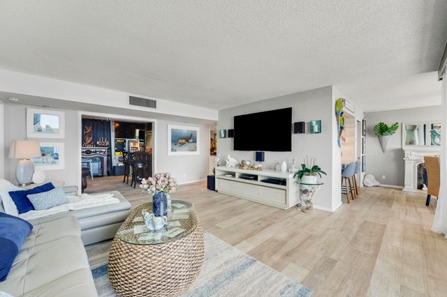 126 Lakeshore Drive 4260, North Palm Beach, FL 33408