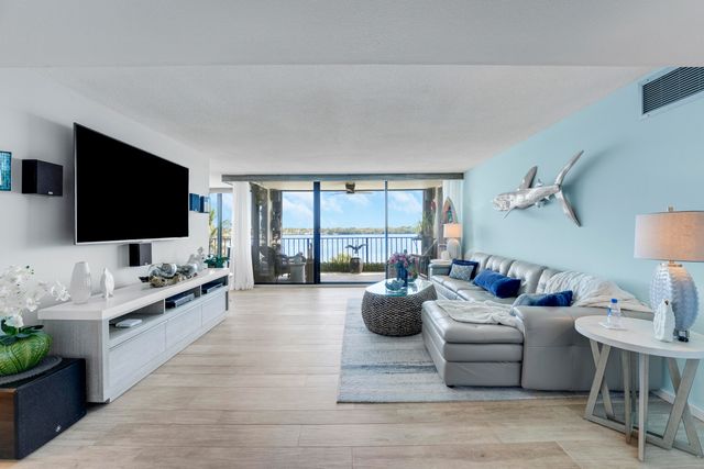 126 Lakeshore Drive 4260, North Palm Beach, FL 33408