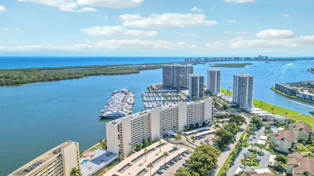 126 Lakeshore Drive 4260, North Palm Beach, FL 33408
