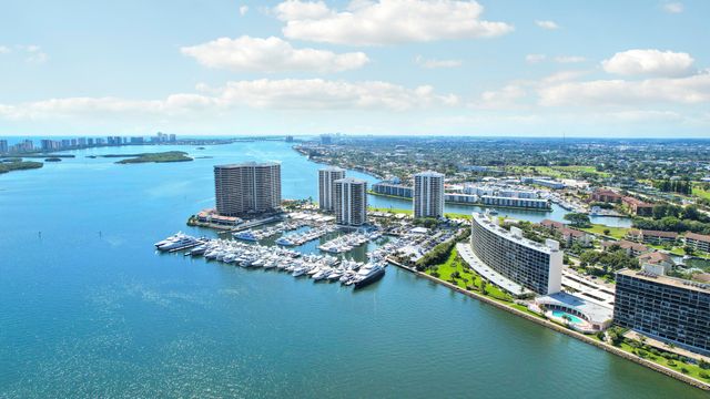 126 Lakeshore Drive 4260, North Palm Beach, FL 33408