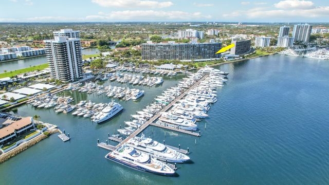 126 Lakeshore Drive 4260, North Palm Beach, FL 33408