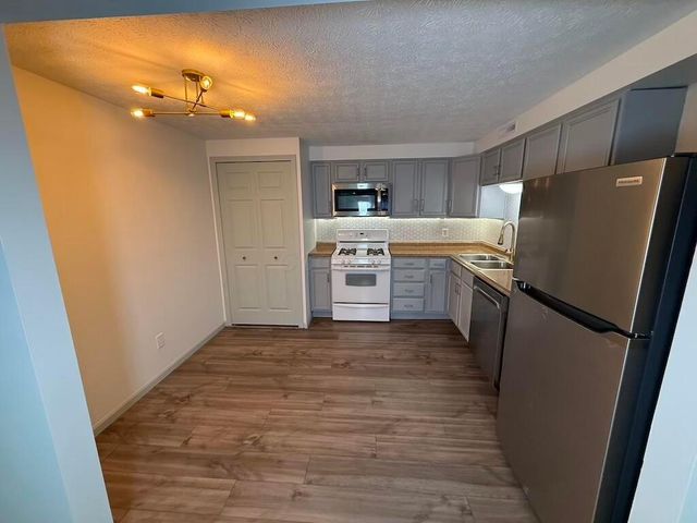 1561 Jennifer Court, D, Columbus, OH 43232