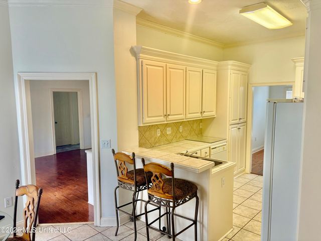 705 Forest Woods Drive, Byram, MS 39272