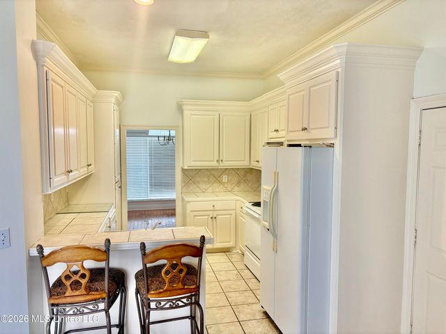 705 Forest Woods Drive, Byram, MS 39272