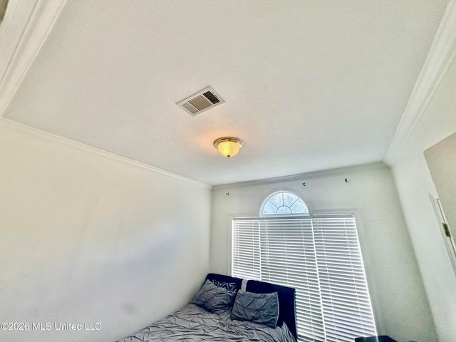 705 Forest Woods Drive, Byram, MS 39272