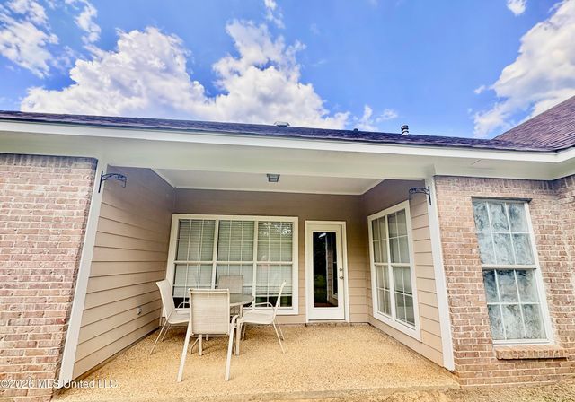 705 Forest Woods Drive, Byram, MS 39272