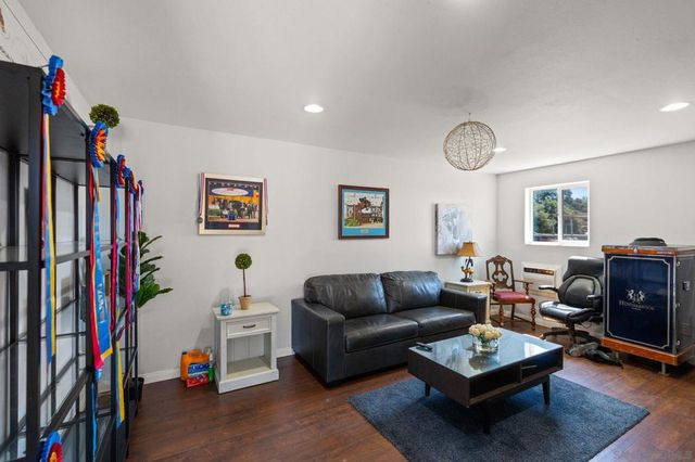 36775 Mesa Rd, Temecula, CA 92592