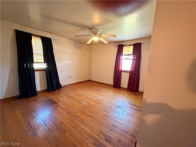 712 Mcdaniel Avenue, Minerva, OH 44657