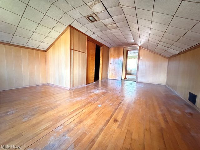 712 Mcdaniel Avenue, Minerva, OH 44657