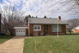 712 Mcdaniel Avenue, Minerva, OH 44657