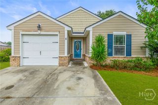 6 Spring Lake Circle, Savannah, GA 31407