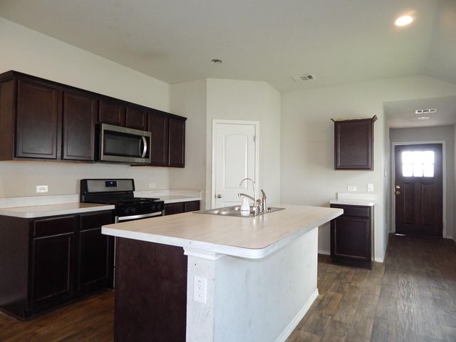 16785 Lonely Pines Drive, Conroe, TX 77302