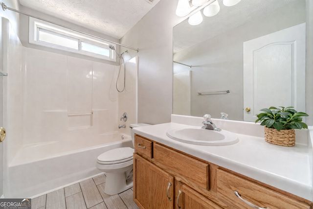 694 Willowwind Drive, Loganville, GA 30052