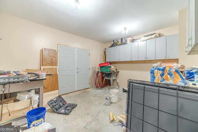 694 Willowwind Drive, Loganville, GA 30052