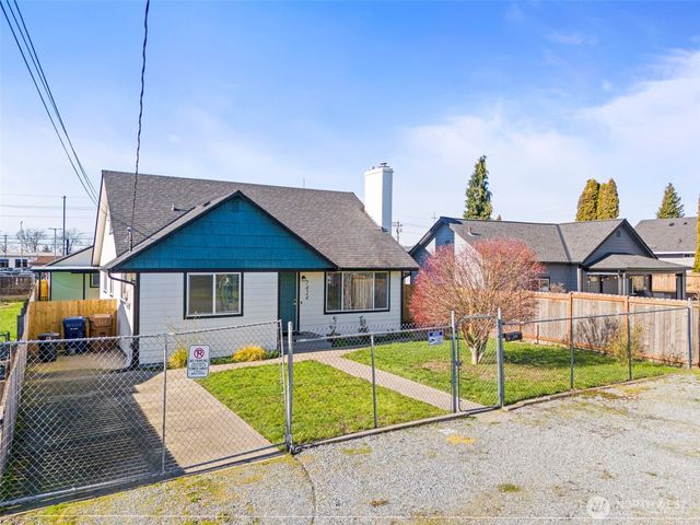 7424 S Puget Sound Avenue, Tacoma, WA 98409