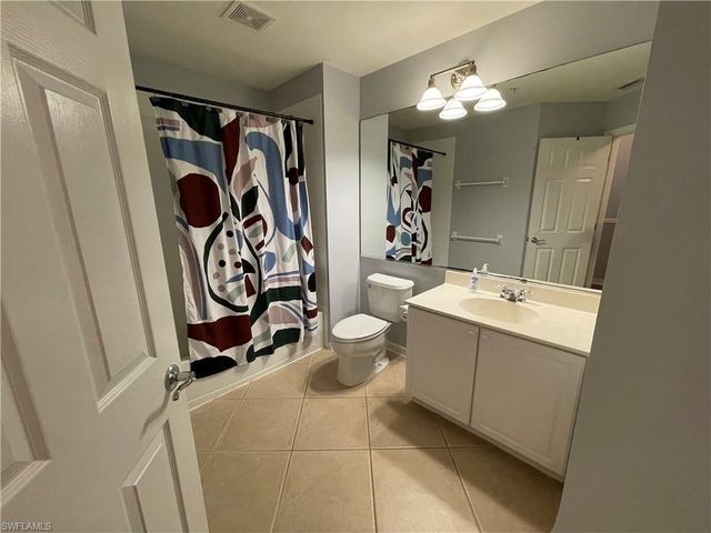 16090 Caldera LN 18, Naples, FL 34110