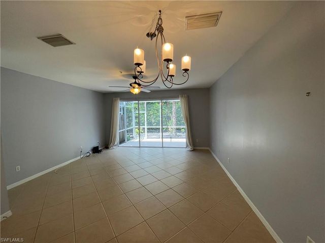 16090 Caldera LN 18, Naples, FL 34110