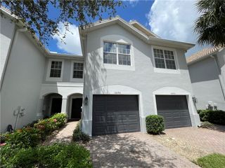 16090 Caldera LN 18, Naples, FL 34110