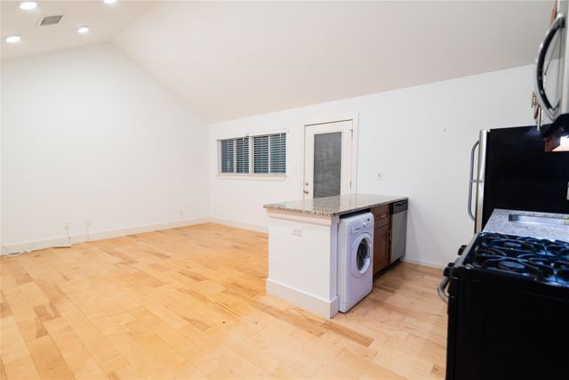 1309 E 52nd ST 2, Austin, TX 78723