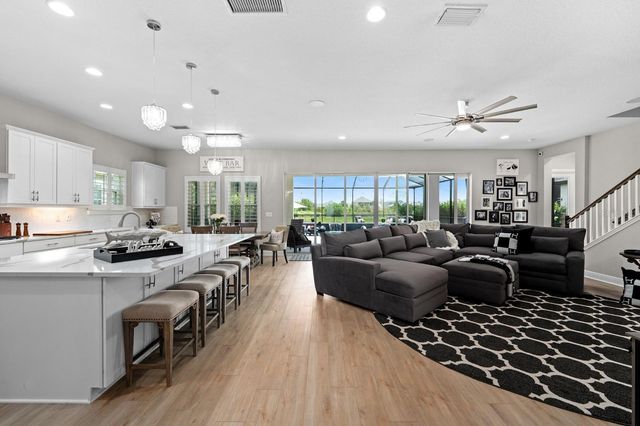 7631 PARADISO DRIVE, Apollo Beach, FL 33572