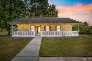 1229 E Hwy 72, Fredericktown, MO 63645