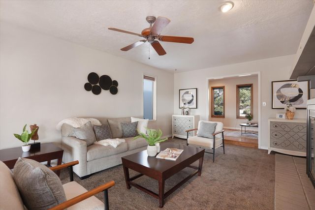 3901 Big Sky Drive NE, Albuquerque, NM 87111