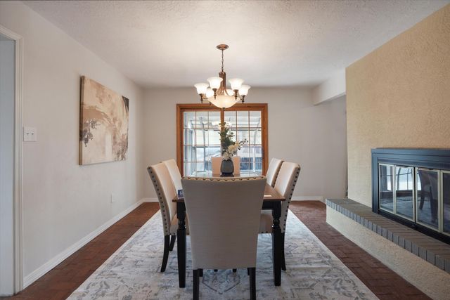 3901 Big Sky Drive NE, Albuquerque, NM 87111