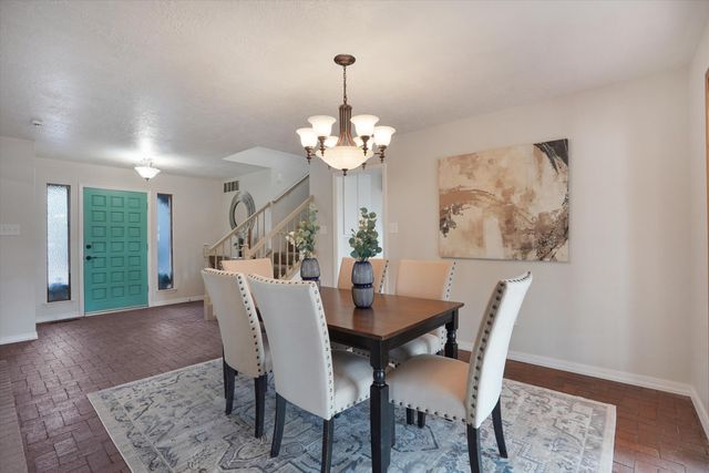 3901 Big Sky Drive NE, Albuquerque, NM 87111