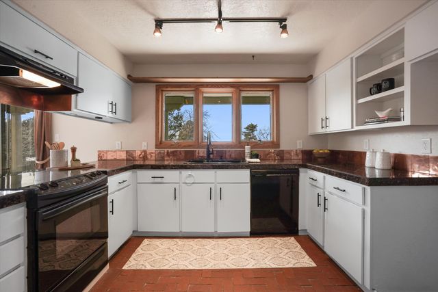 3901 Big Sky Drive NE, Albuquerque, NM 87111