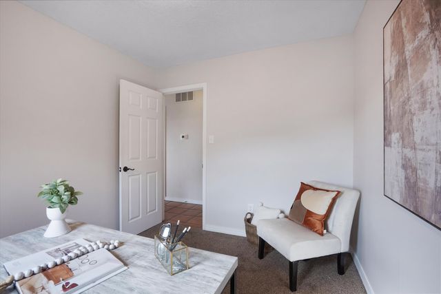 3901 Big Sky Drive NE, Albuquerque, NM 87111