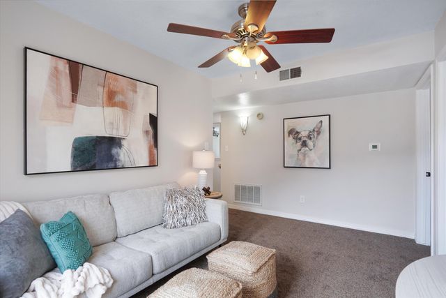 3901 Big Sky Drive NE, Albuquerque, NM 87111