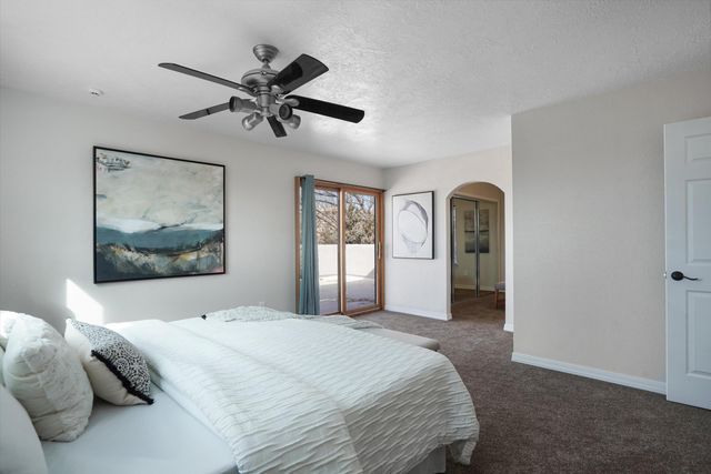 3901 Big Sky Drive NE, Albuquerque, NM 87111