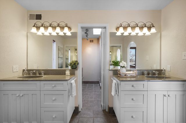 3901 Big Sky Drive NE, Albuquerque, NM 87111