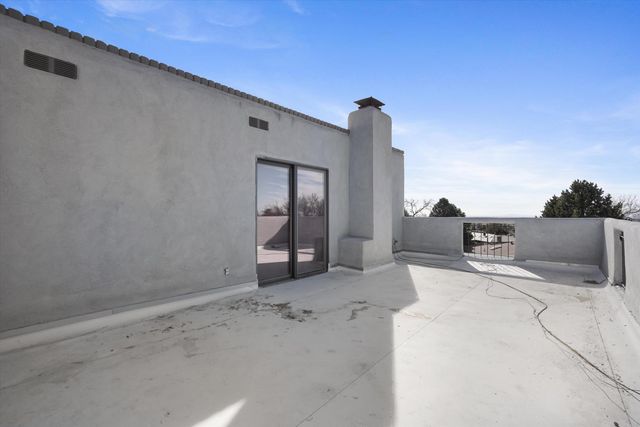 3901 Big Sky Drive NE, Albuquerque, NM 87111