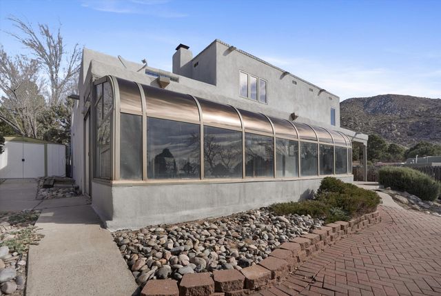 3901 Big Sky Drive NE, Albuquerque, NM 87111