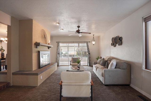 3901 Big Sky Drive NE, Albuquerque, NM 87111