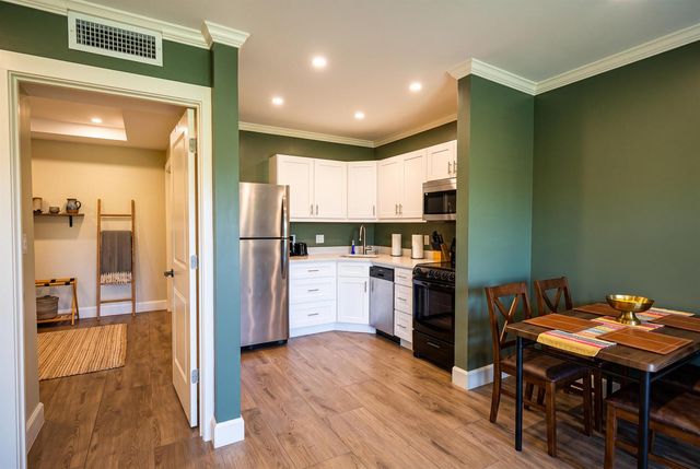 898 SE 2nd Place 2, Deerfield Beach, FL 33441