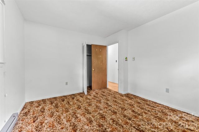 100 Stonewall Avenue, Swannanoa, NC 28778