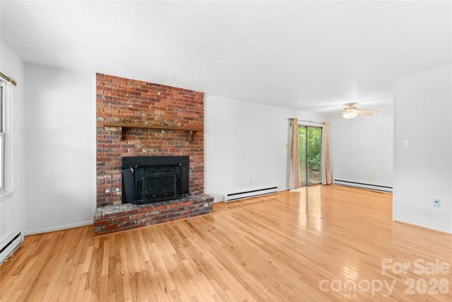 100 Stonewall Avenue, Swannanoa, NC 28778