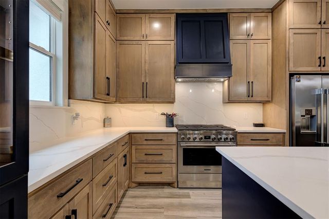 835 Hidden View Acres Drive, Blanchard, OK 73010