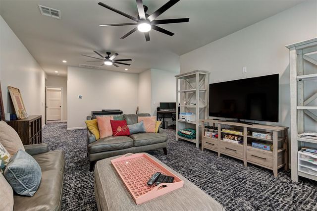 835 Hidden View Acres Drive, Blanchard, OK 73010