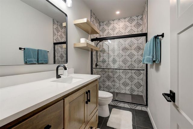 835 Hidden View Acres Drive, Blanchard, OK 73010