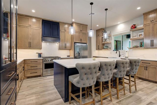 835 Hidden View Acres Drive, Blanchard, OK 73010