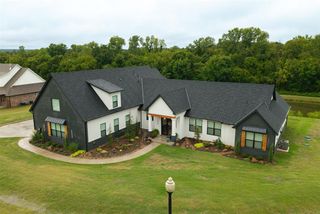 835 Hidden View Acres Drive, Blanchard, OK 73010