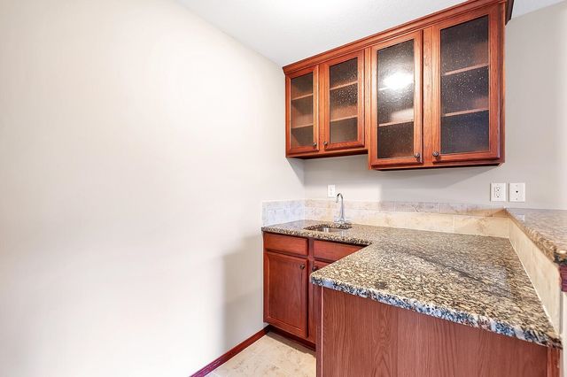 12708 E Cherry Creek Ct, Wichita, KS 67207