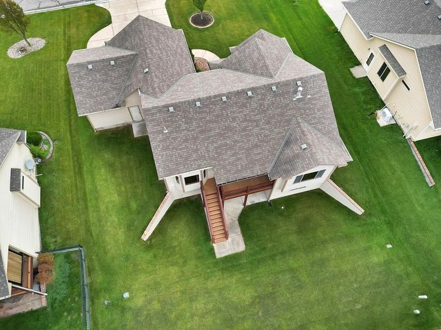 12708 E Cherry Creek Ct, Wichita, KS 67207