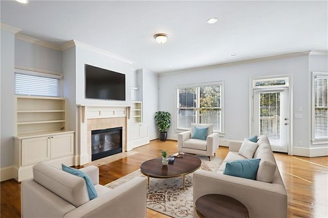 1043 Antioch NE Drive, Brookhaven, GA 30319